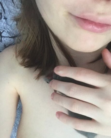 Ahrinyan ポルノスター エロティック 画像