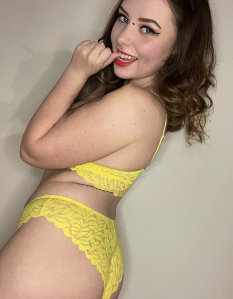 毛深いアジア人オンリーファンズ 無料 画像