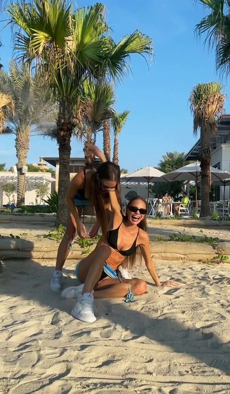 ツインズオンリーファン 無料アダルト アーカイブ