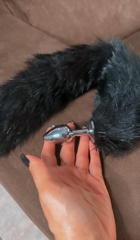 amanda albue 裸モデル 画像