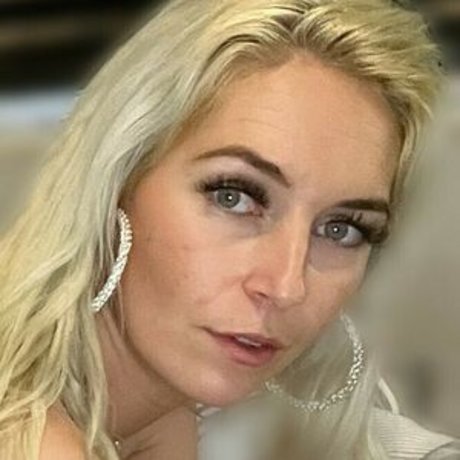 sweetqueen88 セクシーモデル 写真