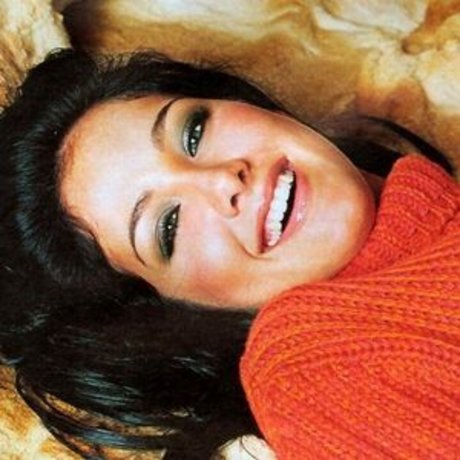 Helen Ganzarolli ヌードモデル 写真