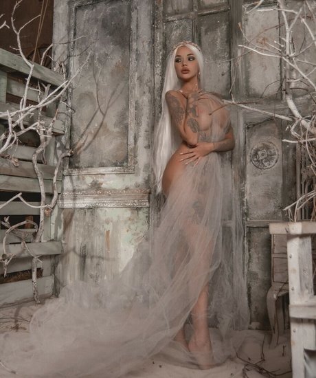 妻のアナルオンリーファンズ セクシー裸 画像