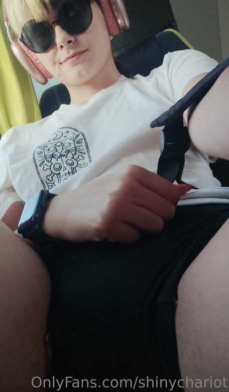 ゲイナー・オンリーファンズ セックス 画像