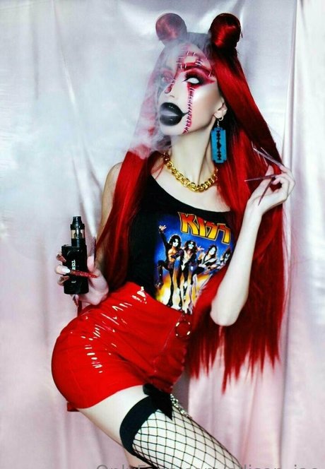 アウトドア 熟女 オンリーファンズ パーフェクト 写真