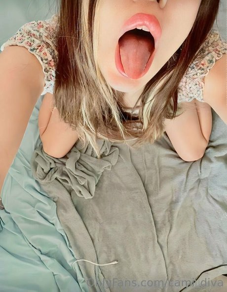 キムチオンリーファン ポルノ 写真