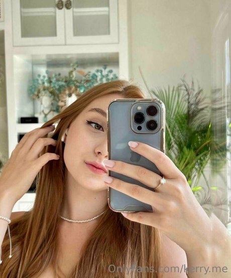 kerry me スター 裸 写真