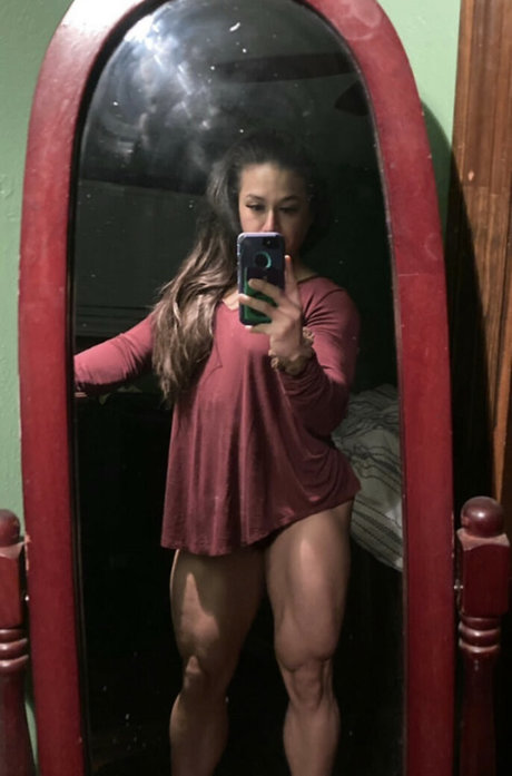 Francesca Mujica 完璧なスター 写真