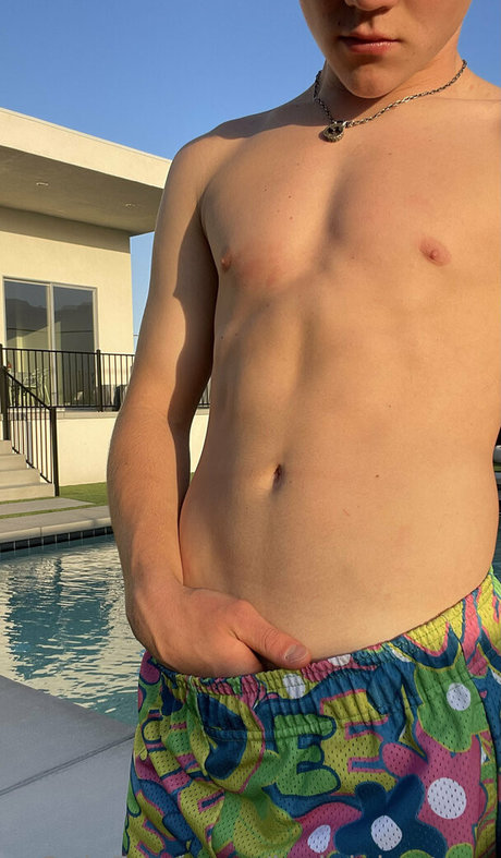 ブロンドのお尻オンリーファンズ 裸 ギャラリー