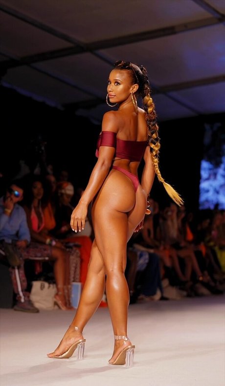 Mataya Sweeting ヌードモデル アーカイブ