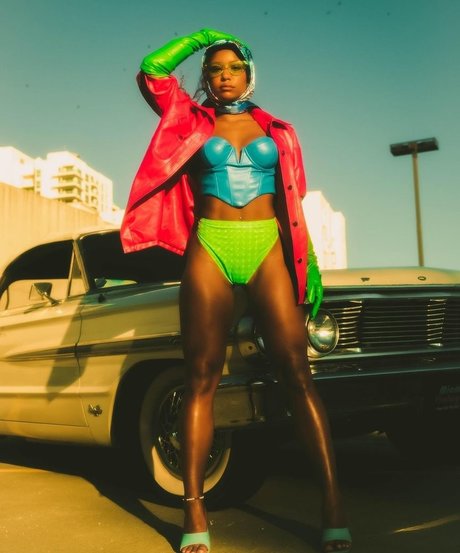 Mataya Sweeting モデル 写真