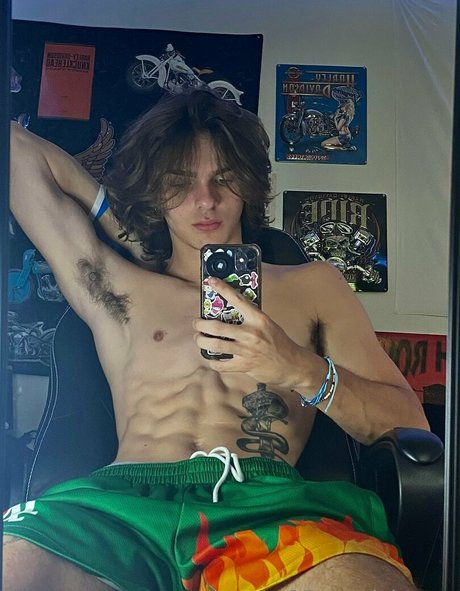 onlybonez エロティックなスター 写真