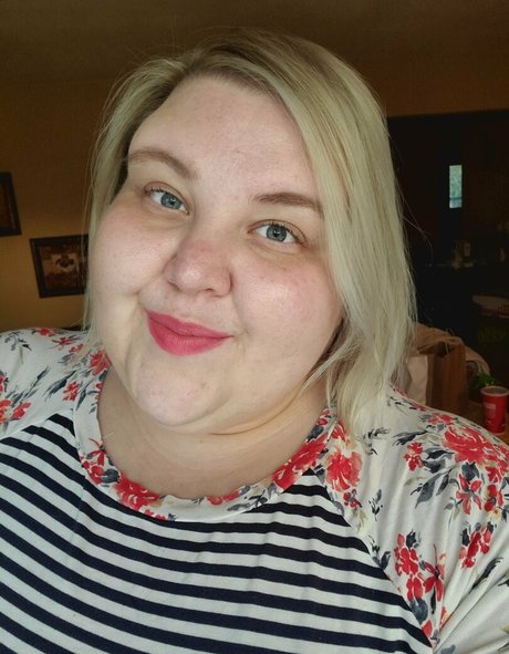 モデルファックオンリーファンズ 無料ポルノ 画像