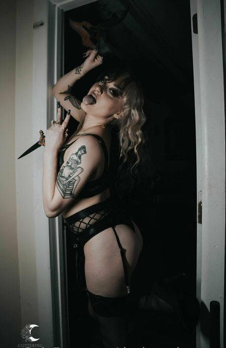 熟女アナルオンリーファンズ 美しいポルノ 写真