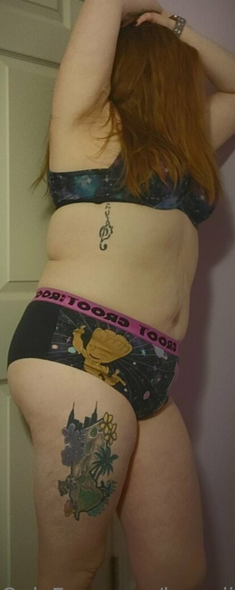 黒人ティーンのプッシーオンリーファンズ xxx 写真