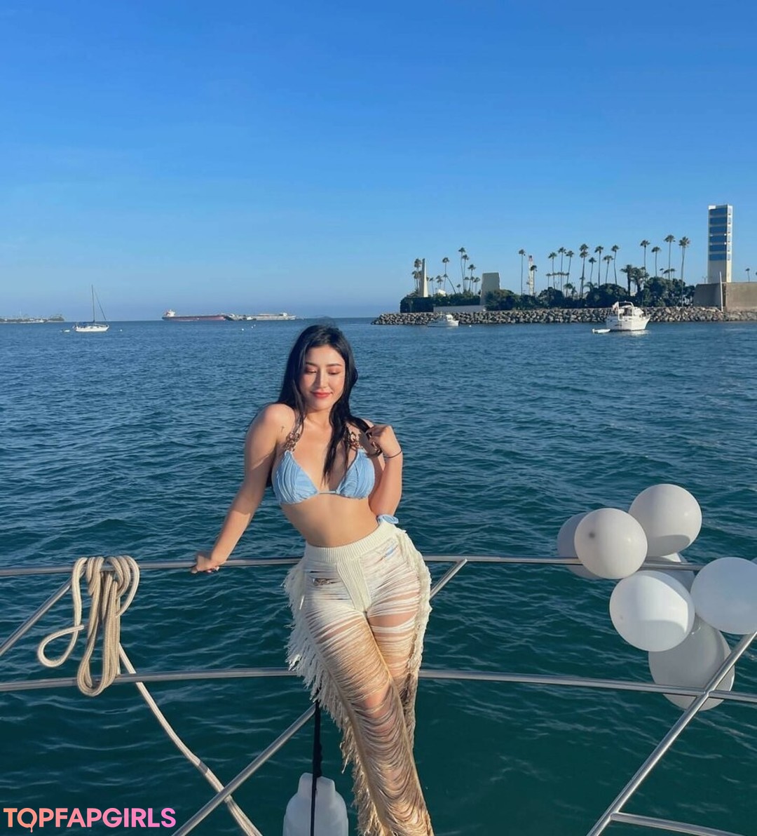 本物のオンリーファンズ 無料エロ 写真