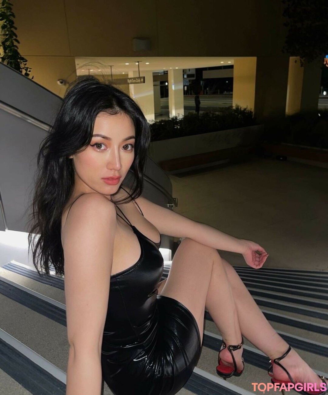 モデルファックオンリーファンズ アート裸 画像