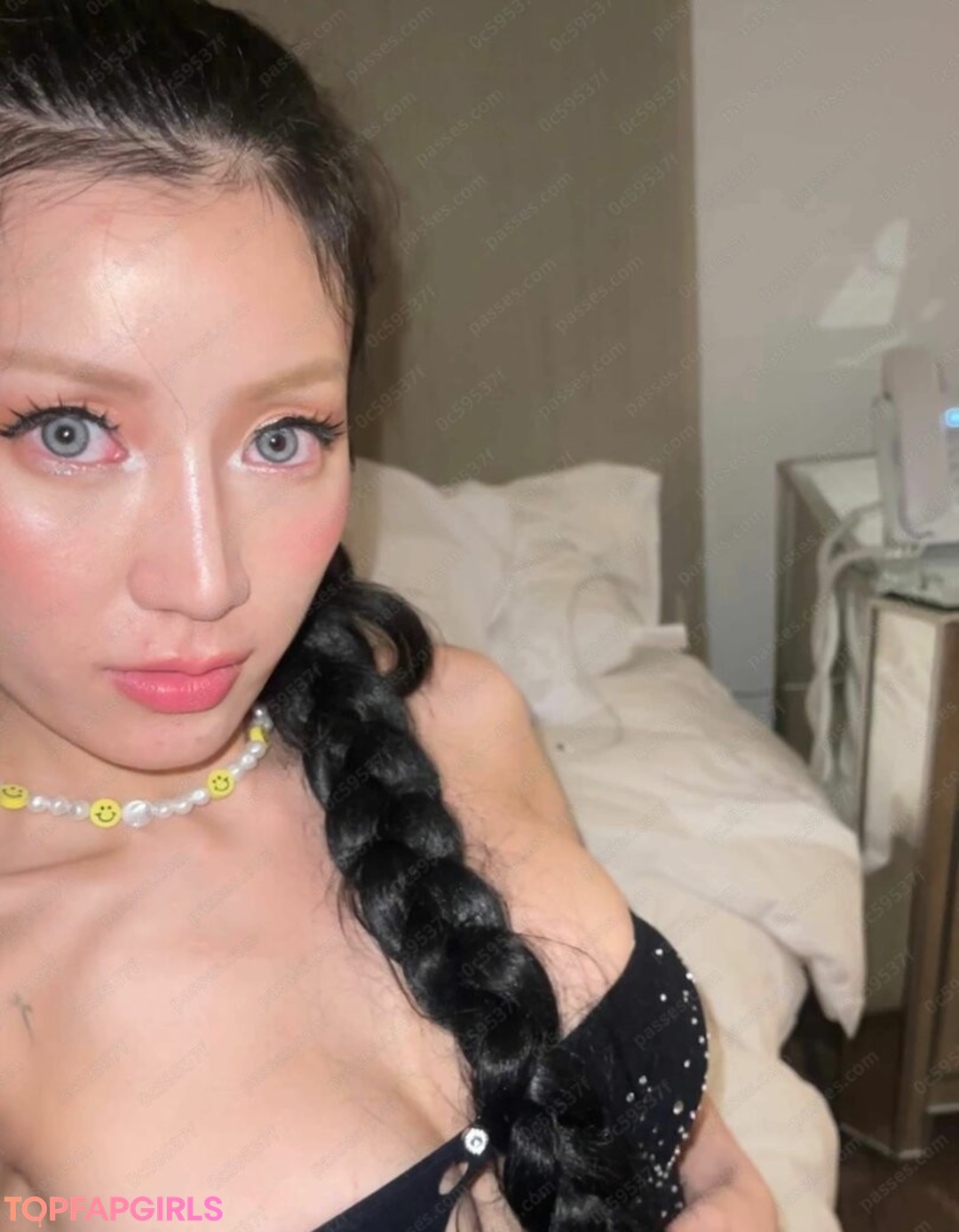 熟女オナニーオンリーファンズ ポルノグラフィック 写真