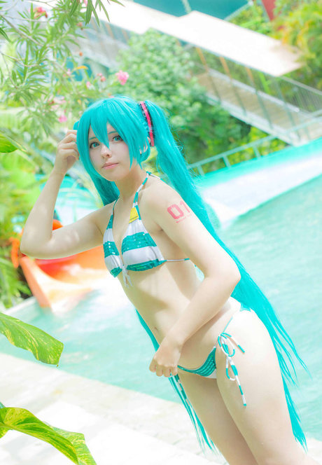 Saya Scarlet 写真集