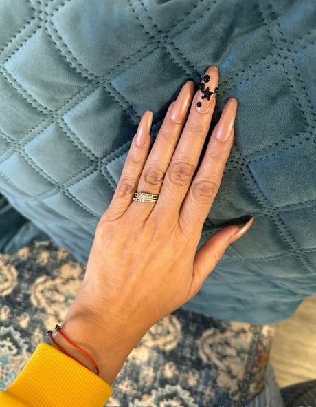 ランジェリーファックオンリーファンズ セクシー ギャラリー