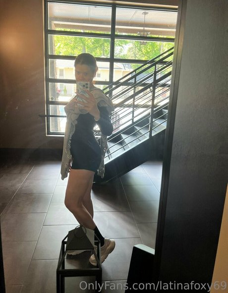 latinafoxy69 アートモデル 写真