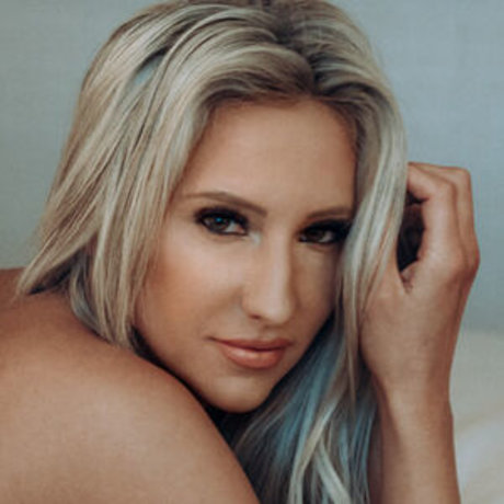 Kayla Moody スター 裸 画像