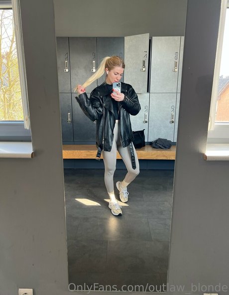 軍事オンリーファンズ 可愛い 写真