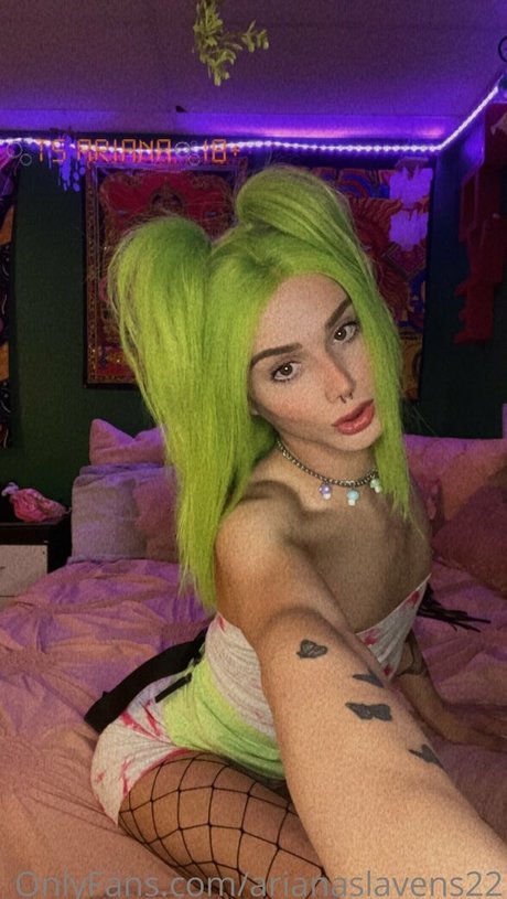 Ariana Slavens 限定モデル 画像