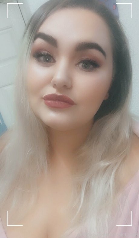 btattooed angel 裸モデル 写真