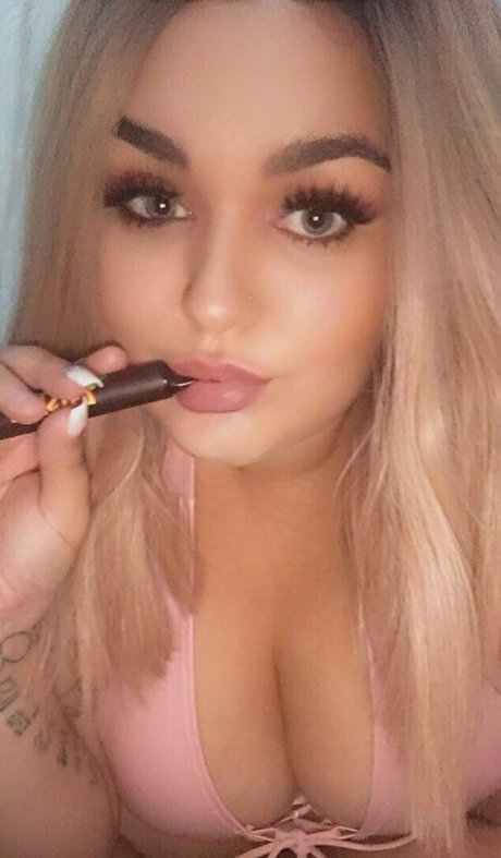 デカ尻ティーンオンリーファンズ アートポルノ 写真