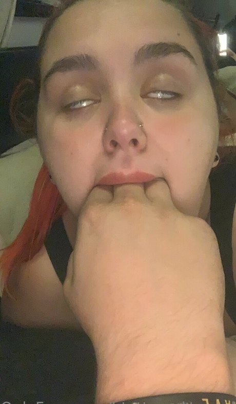 btattooed angel アダルト女優 写真