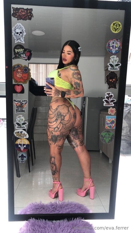 ヌード熟女オンリーファンズ 無料アダルト 写真