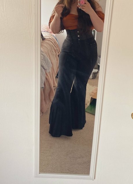 Valentinababi 女優 写真