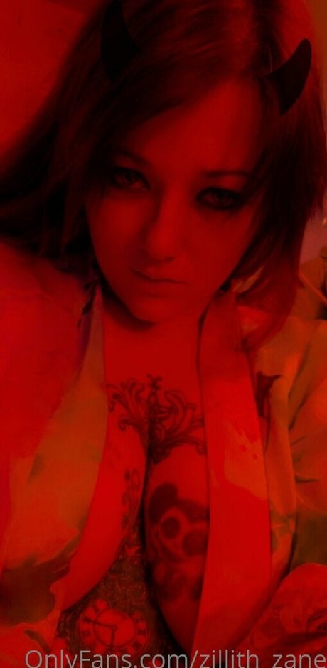 アナルファックオンリーファンズ ホットヌード 写真