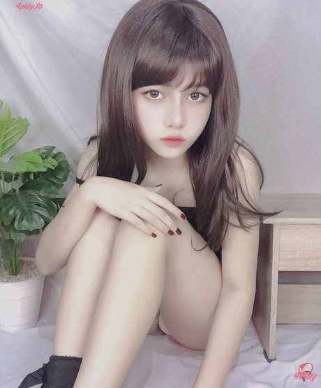 Violet Airis ポルノスター アダルト 写真