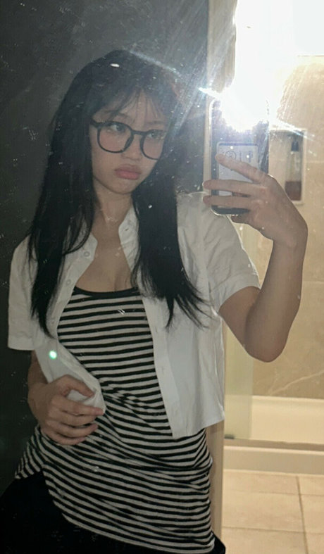 Yujin ポルノスター ホット アーカイブ