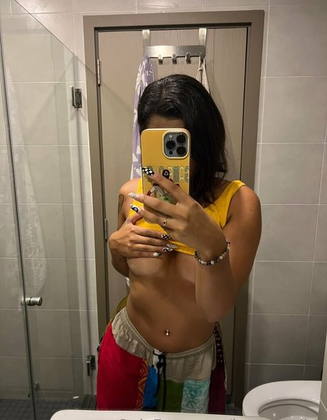 軍事オンリーファンズ 無料セクシー 画像