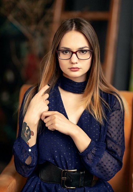 Mary Bell 限定スター 写真