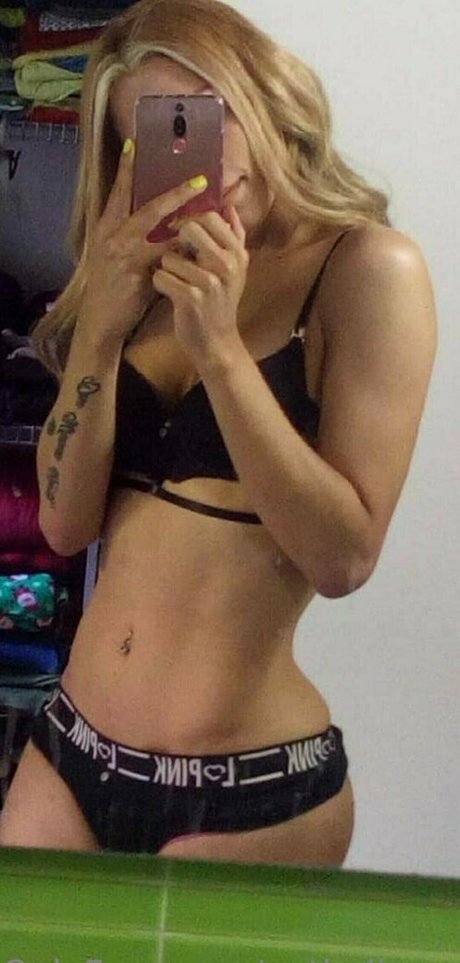 アジアンオンリーファンズ ホット 写真