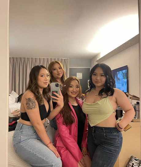 ティーンランジェリーオンリーファンズ 無料 写真