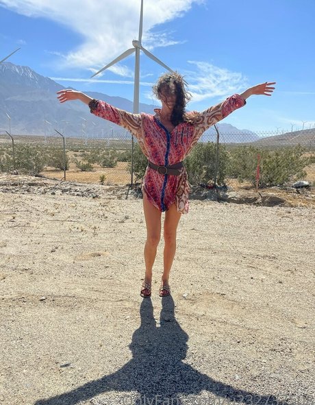 熟女の足オンリーファンズ セクシーヌード ギャラリー