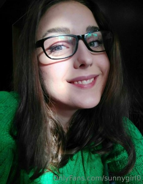 sunnygirl0 セクシーなポルノスター 写真