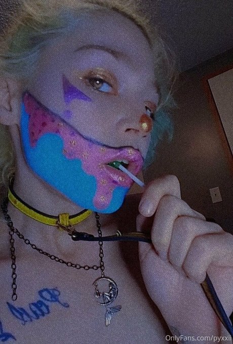 pyxxii ヌードのポルノスター 写真