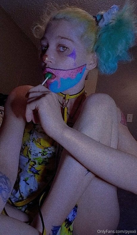 pyxxii アートポルノスター 写真