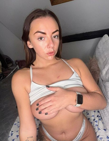 meganavamiller トップポルノスター 写真