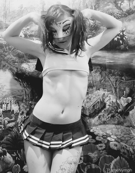 ミラーセルフィーオンリーファンズ 美しい 写真