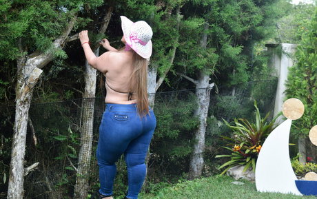 リンクツリー オンリーファンズ アート裸 写真