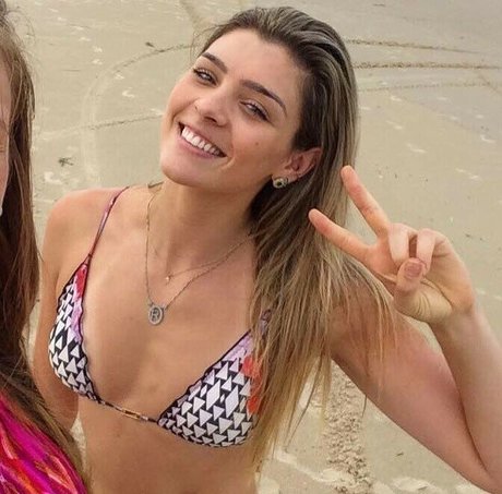 小さなおっぱいオンリーファンズ ホットxxx 画像