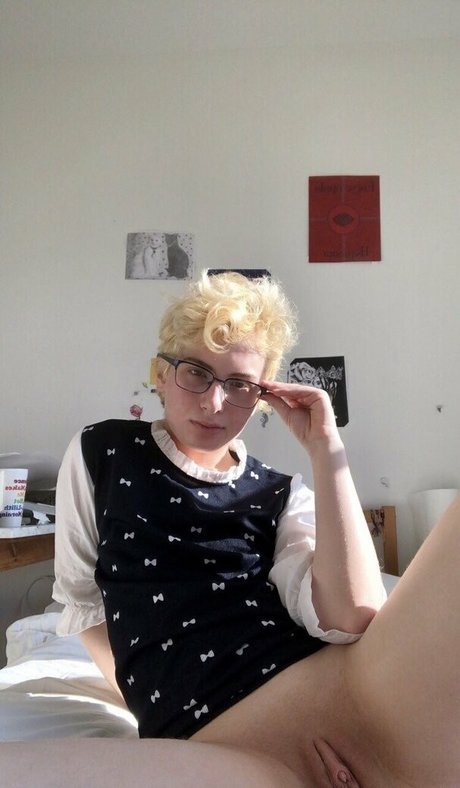 心理学者オンリーファンズ 無料セックス 画像