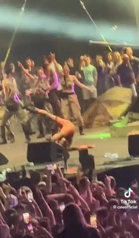 モンスターコックオンリーファンズ ポルノ 画像